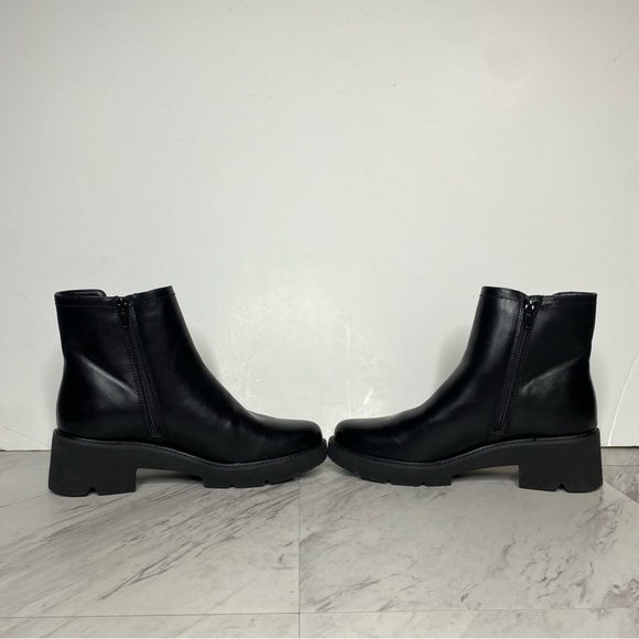 New! Naturalizer Cade Black Faux Leather Chelsea Bootie 8M - Picture 5 of 15